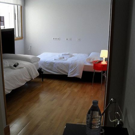 Hotel Ofi A Coruña Zimmer foto