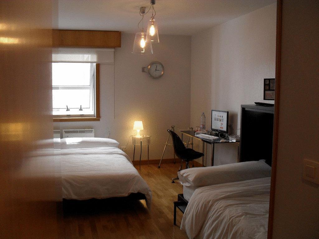Hotel Ofi A Coruña Zimmer foto